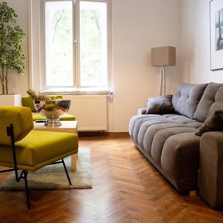 Main Street Apartment Mila , 3 Rd Floor Zagreb Extérieur photo